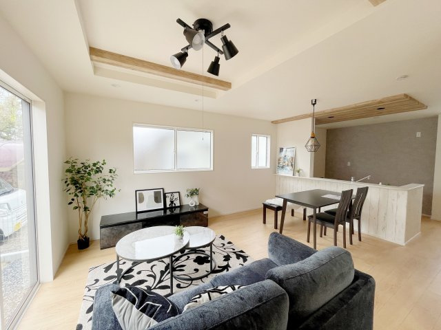 新築戸建・新築建売　郡山市東原一丁目　富田東中・富田小の居間・リビング