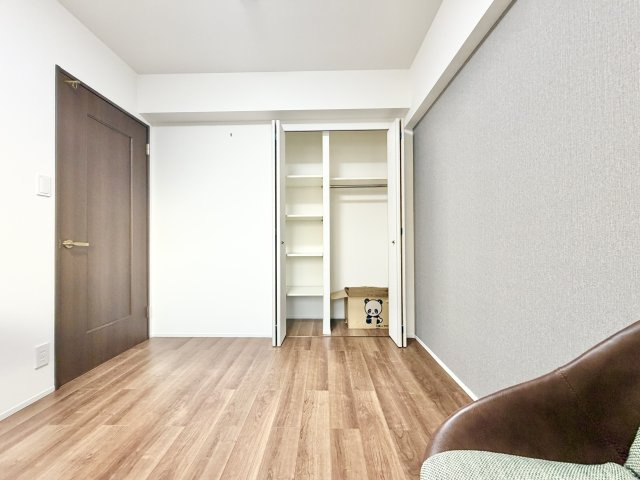 ユニーブル鳴海東ガーデンコートの洋室