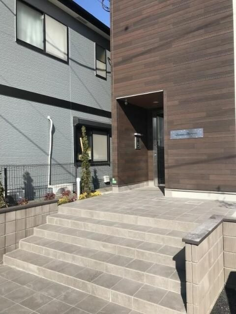 セレッソシンエイのエントランス
