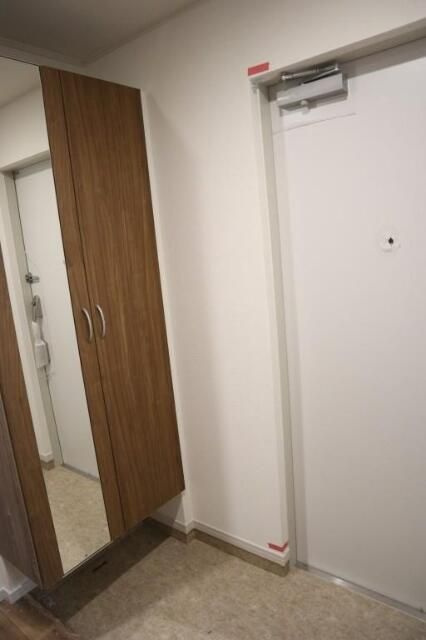 セレッソシンエイの玄関