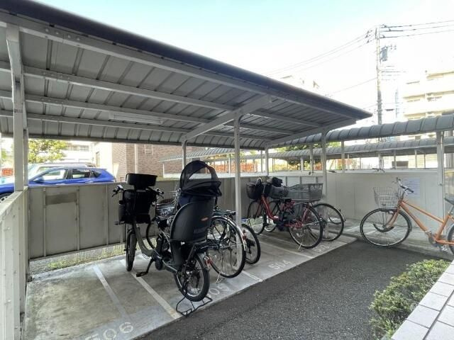 シオンデシューの設備
