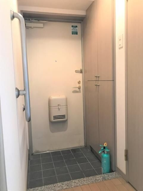 クレールコート光が丘の玄関