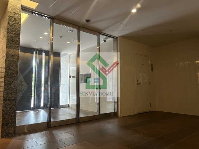 ラフィスタ武蔵関のロビー