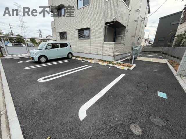 リビオコートの駐車場