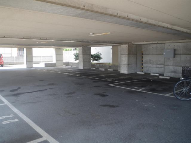 【駐車場】 | グリーングラス久米田