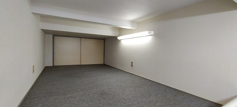 メゾンロワール皇山町 の寝室