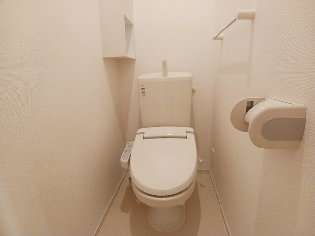 【トイレ】 | メゾン　ロングフィールド | コンパクトで使いやすいトイレです