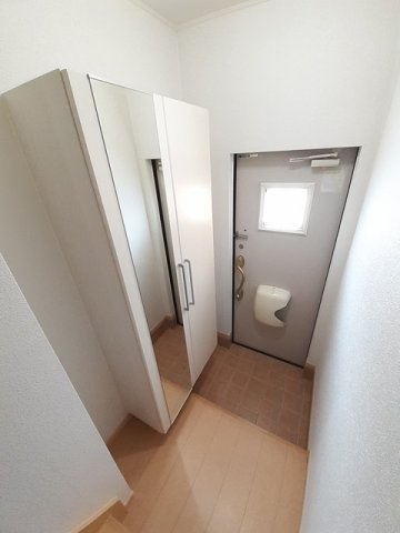 ダノン　Ⅰの玄関