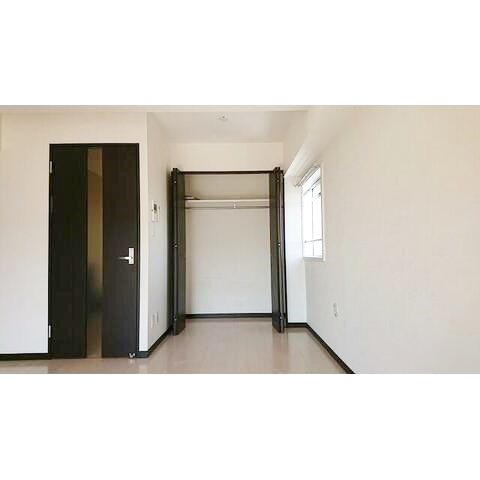 藤沢市湘南台１丁目の賃貸マンションの収納