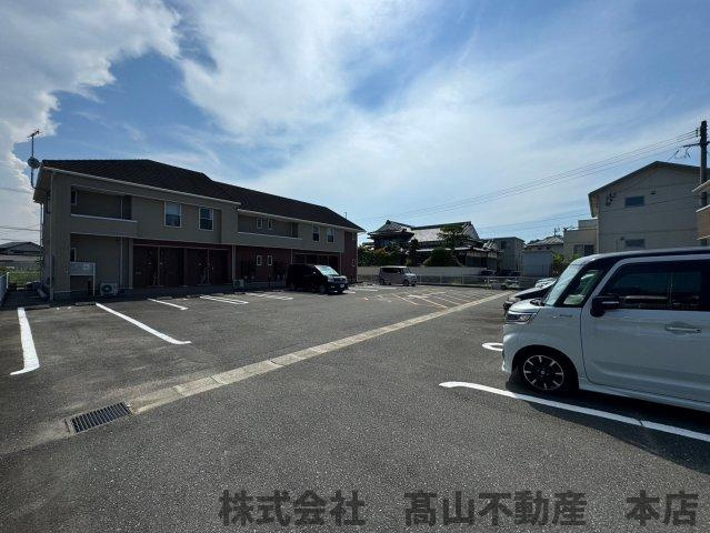 サンアルグレアＢの駐車場