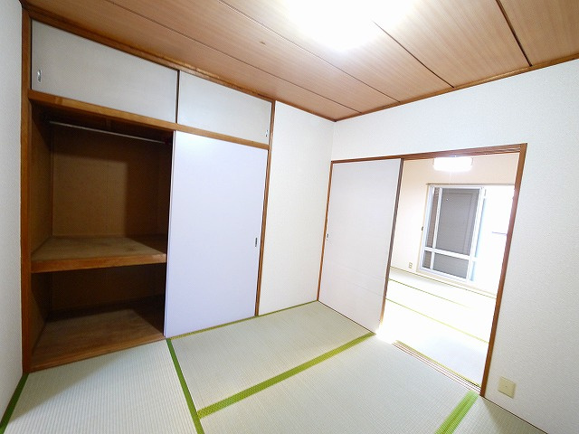 パナハイツ大宮の和室