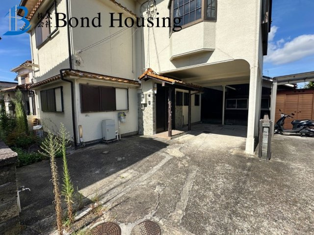 室内綺麗　日当たりの良いバルコニー　玉津町今津　中古戸建の前面道路含む現地写真