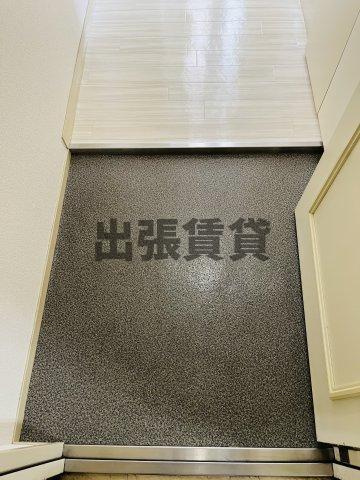 仲介手数料０円！荘苑御園の玄関