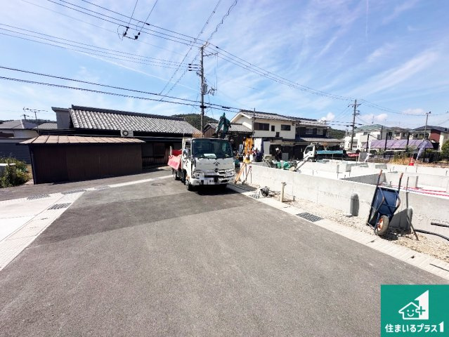 姫路市別所町小林　第7期　新築一戸建ての前面道路含む現地写真|周辺は落ち着いた街並みの住宅地！子育てがしやすい住環境です！まだ未完成ですが、現地でしかわからない事もございます。是非一度ご覧ください。