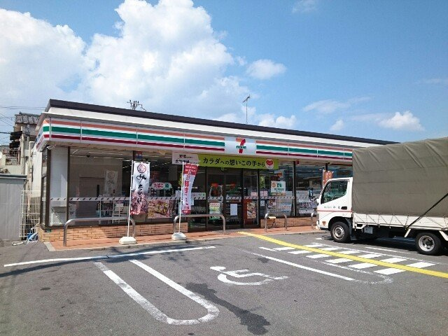 【周辺】 | リナッセ　東山 | セブンイレブン様まで400m