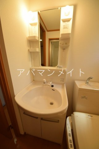 【洗面所】 | ReDEAL横浜戸塚 | 独立洗面台あります