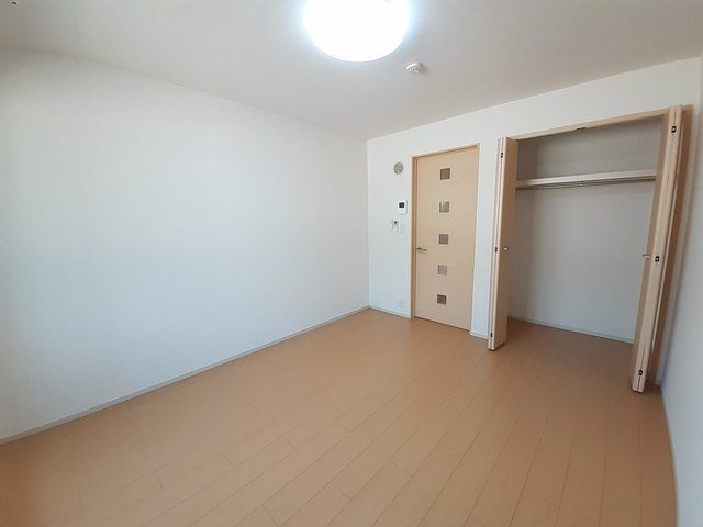 グランソレイユ楠葉Ⅱの内装|内装は落ち着いています