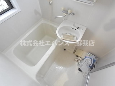 【浴室】 | カールスプラッツ | 落ち着いた空間のお風呂です