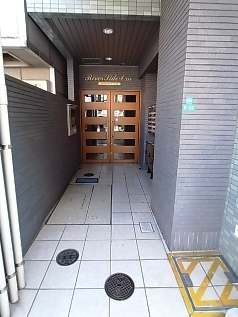 リバーサイドONEの外観