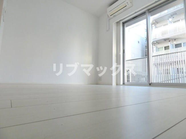 【居間・リビング】パークアクシス横浜反町公園