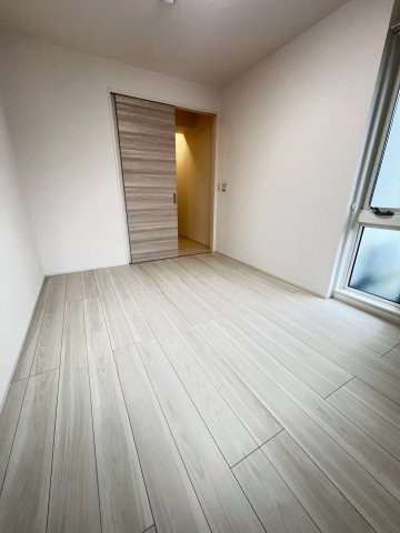 NIGAWA RESIDENCEⅡの居間・リビング