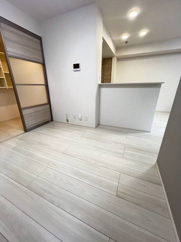 NIGAWA RESIDENCEⅡの居間・リビング