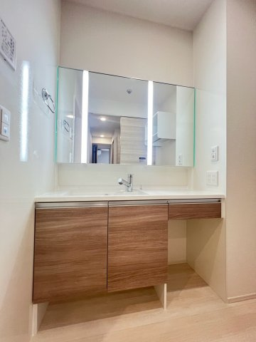 NIGAWA RESIDENCEⅡの洗面所