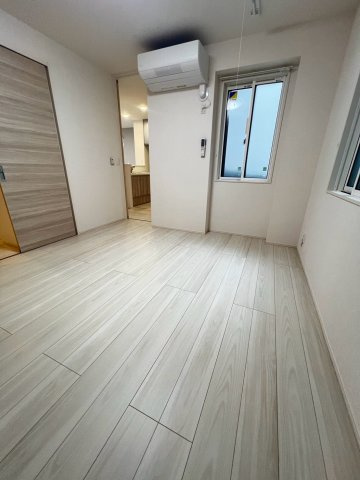 NIGAWA RESIDENCEⅡの居間・リビング