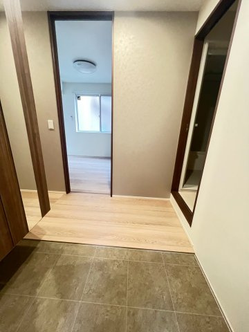 NIGAWA RESIDENCEⅡの玄関