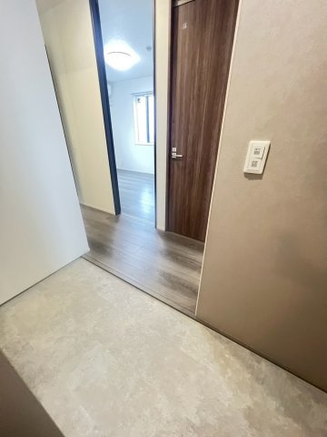 NIGAWA RESIDENCEⅡの玄関