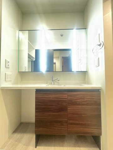 NIGAWA RESIDENCEⅡの洗面所