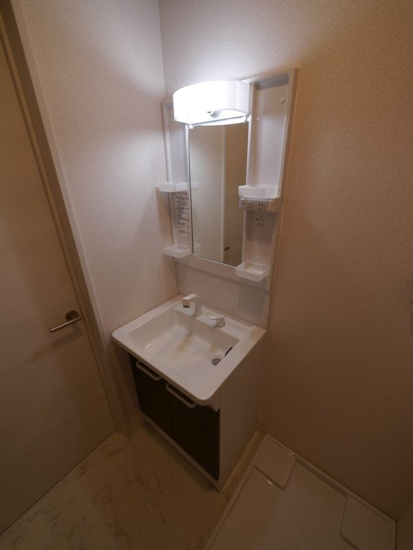 SANBATH MOROOKAの洗面所