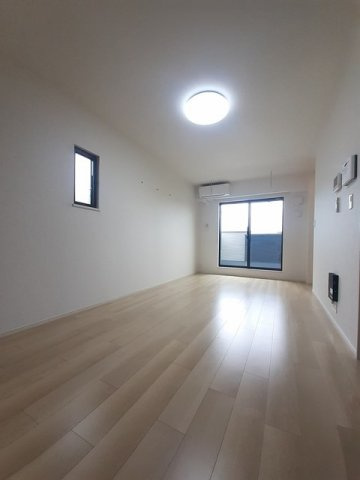 ＥＡＳＴ　ＨＩＬＬ　Ｆの居間・リビング