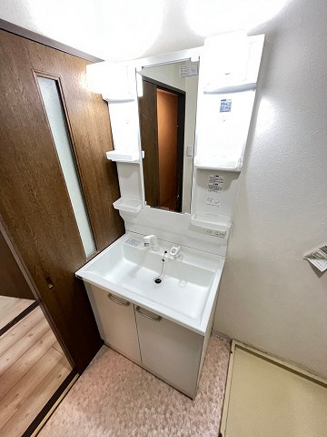 ココ西宮の洗面所