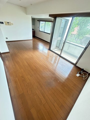 Cross　Season甲子園の居間・リビング