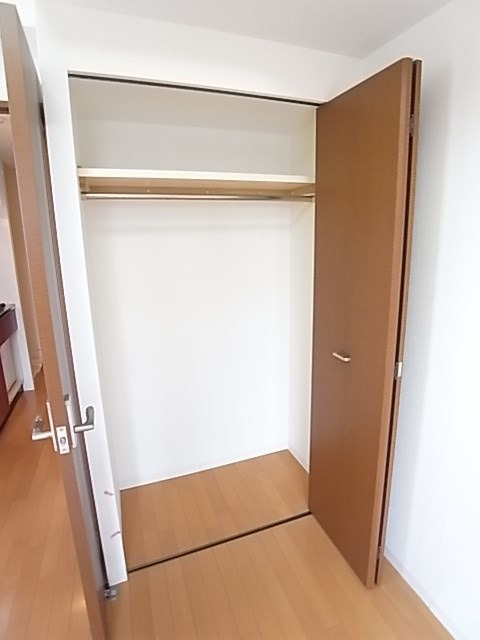 エステムコート三宮EASTⅡリベルテの収納