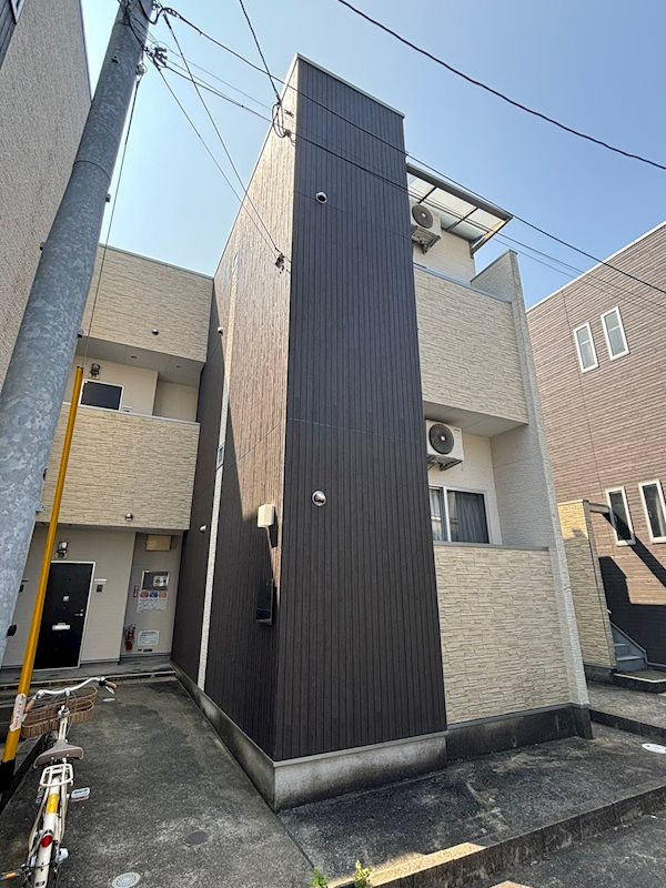 エトワール井尻の外観