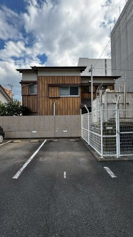 ヴィラ・フォーレ姪浜の駐車場
