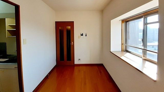 プレジデント姪浜駅前の居間・リビング