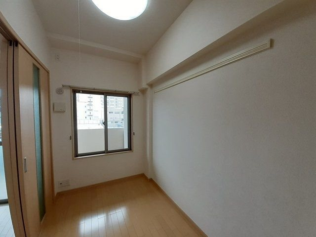 フォレスタ春日の寝室