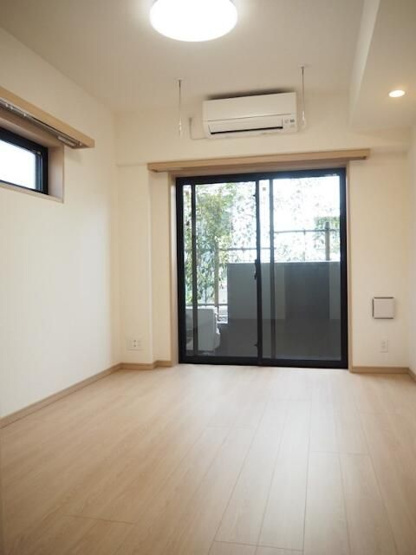 【居間・リビング】 | ルーブル三軒茶屋伍番館
