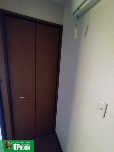 フォンテーヌB棟の玄関