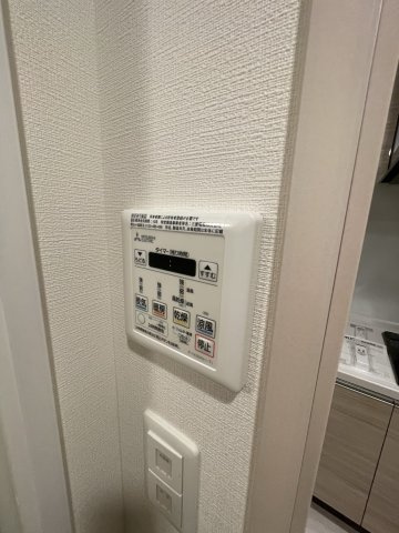 Dimus北浜の設備|同物件反転のお部屋の写真でございます。
間取り図を参照してください。