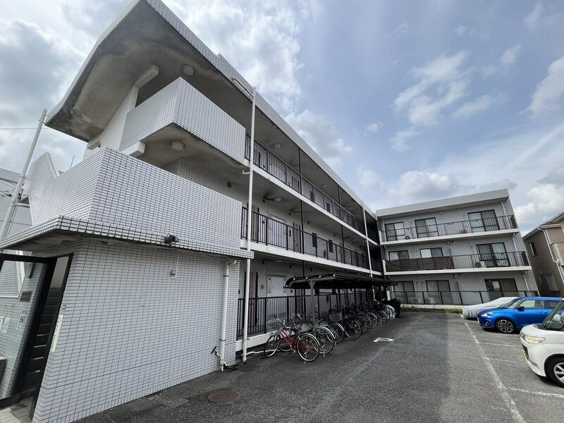 Residence-inZAMAのエントランス