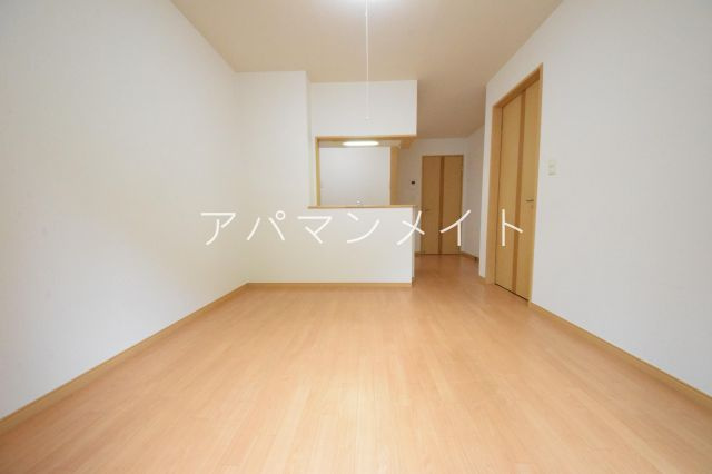 【居間・リビング】 | ハピネス | ゆったりとした居間です