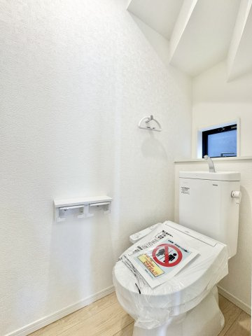 富塚町 第1のトイレ|トイレは各階に設置されており、朝の慌ただしい時間でも混雑を避けることができます。