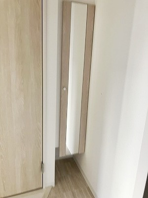 グランシルク小山台の玄関