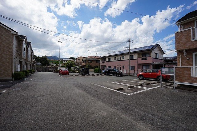 ウェイホームあまづつみＢの駐車場|駐車場です
