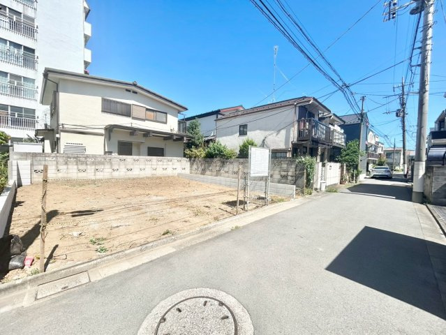 杉並区阿佐谷北1丁目　新築戸建の前面道路含む現地写真|2026.08.09撮影

現地ご見学希望・資料請求などお気軽にお問い合わせ下さい！
03-5990-5201