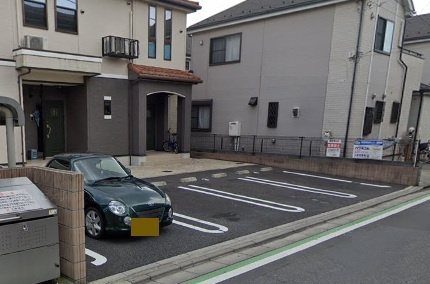 プロムナードの駐車場